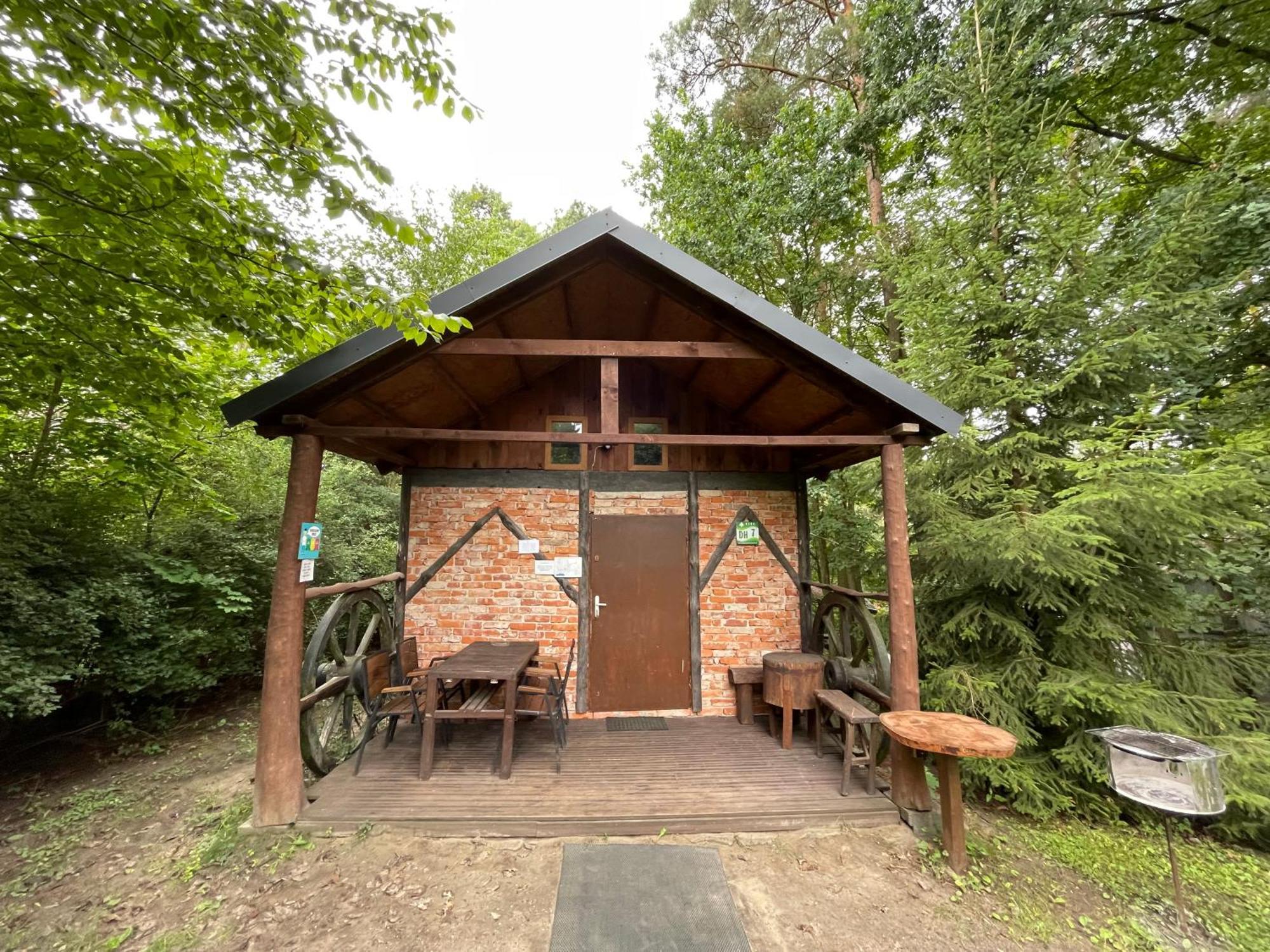 Wypoczynek Hnatczak Hotel Debrzno ภายนอก รูปภาพ
